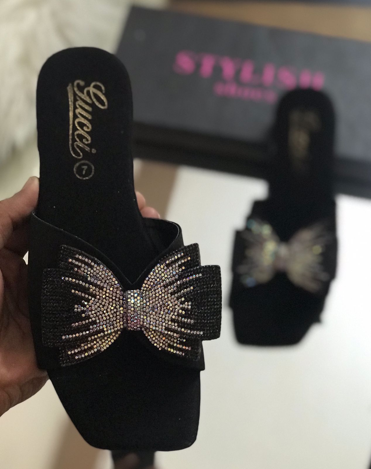Luxury Flats with Rhinestone Bow – Black Elegant Slip-Ons for Women
